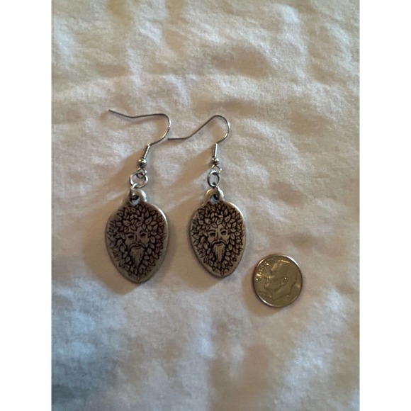 Celtic Green Man Pendant and Earrings - Picture 4 of 6